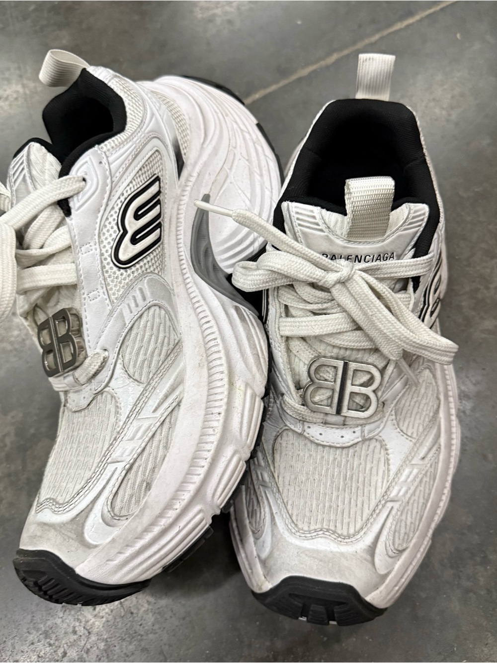 Balenciaga White and Black 6xl Chunky Trainer Sneakers